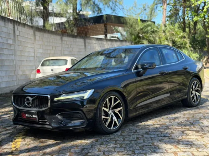 Volvo S60 T-4 Momentum 2.0 190cv 4P 2020