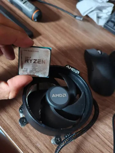 Ryzer 3 3200g com coller box