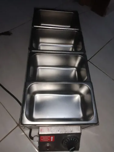 Vende-se self-service 