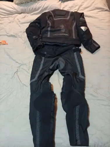 ROUPA FEMENINA RIFEL MOTO