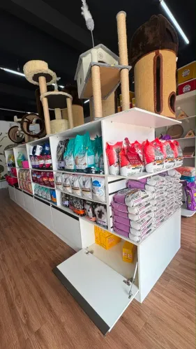 Estrutura Completa de Loja 70m² - Móveis Planejados + 2 Ar-Condicionados