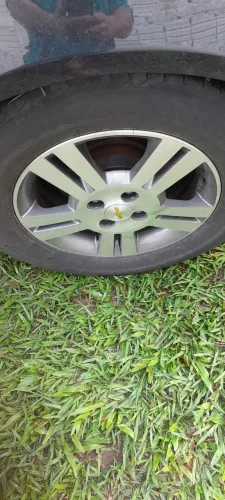 Rodas 15 do agile zera sem detalhes pneu meia vida 
