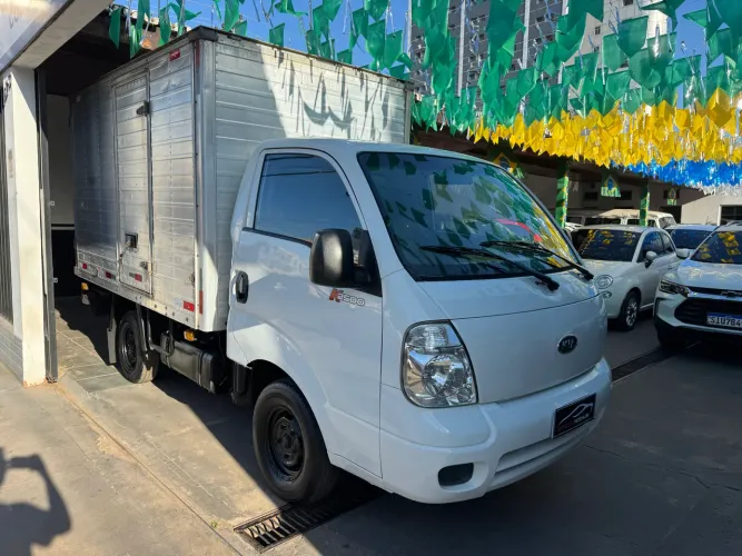 Kia Motors Bongo K-2500 2.5 4X2 TB Diesel 2011