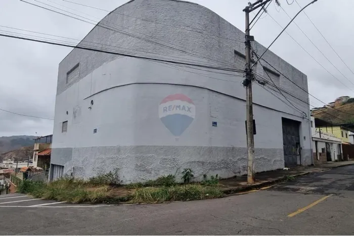 Galpão Excelente em Juiz de Fora , Bairro Cidade do Sol- Oportunidade Única!