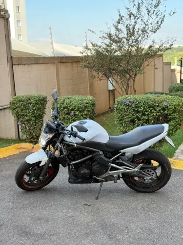 Venda KAWASAKI ER-6N 650 - 2011