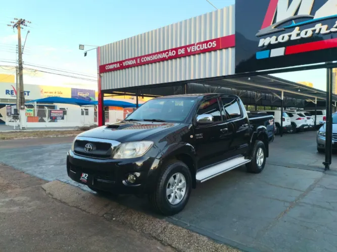 Toyota Hilux CD SRV 4X4 3.0 8V 116cv TB Diesel 2011