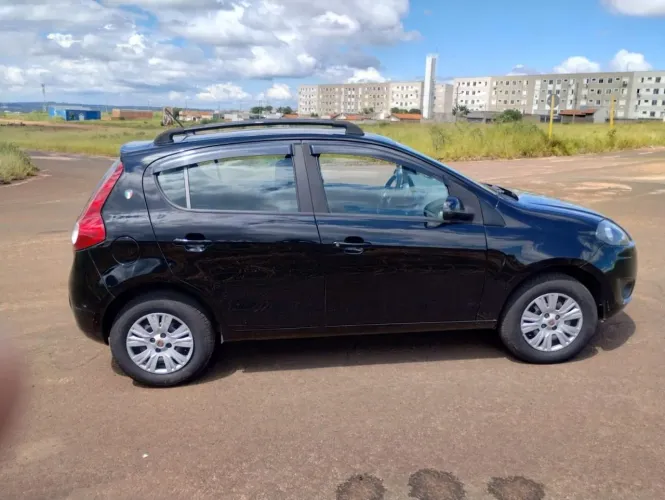 Fiat Palio Attractive 1.0 EVO Fire Flex 8V 5P 2013