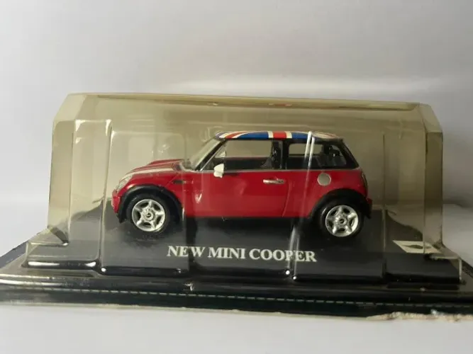 Kit com 3 Miniatura Mini Coopers 