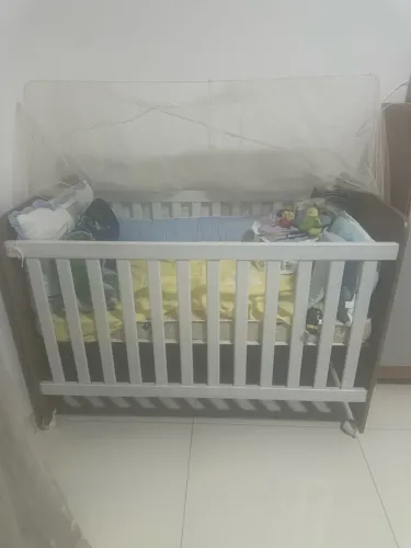 Vende se berço