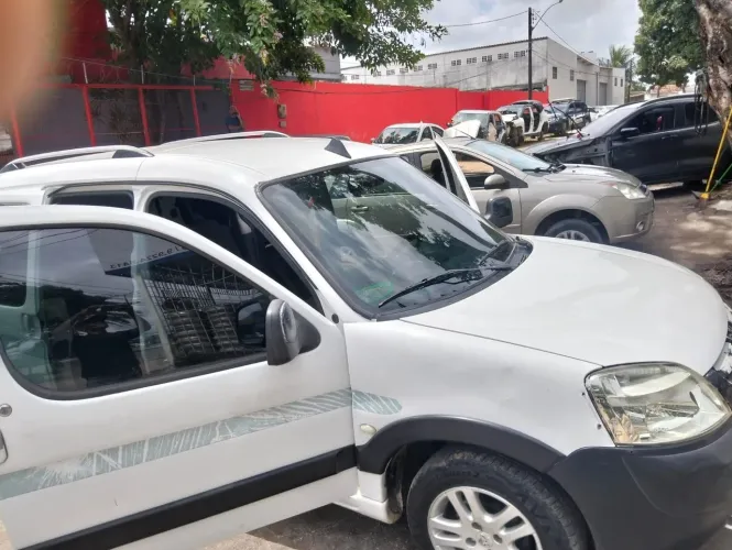 Peugeot Partner Van Escapade 1.6 Flex 16V 5P 2011