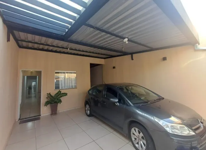 Vendo casa .
