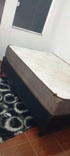 CAMA BOX DE CASAL COM MOLAS
