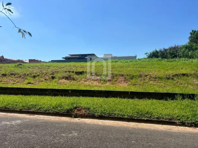 Terreno no condomínio Villa Toscana Votorantim