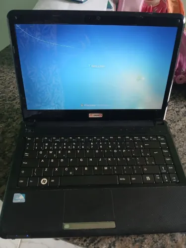 Notebook preto