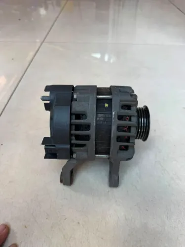 Alternador kwid,Sandero,Clio 1.0 3c