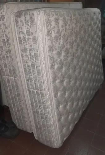 Vende -se..."Cama de Casal AmericanFlex " em excelente estado..