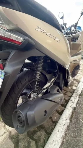 PCX 2022 DLX