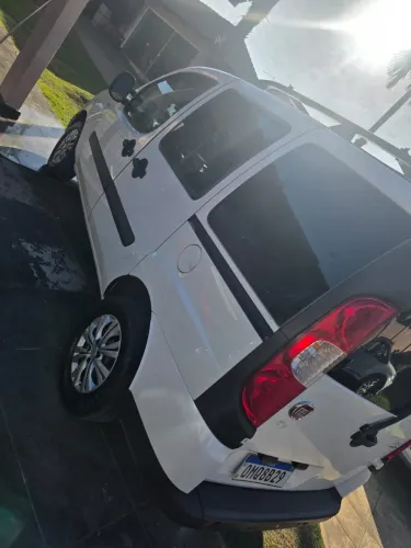 Fiat Doblo Attractive 1.4 Fire Flex 8V 5P 2015