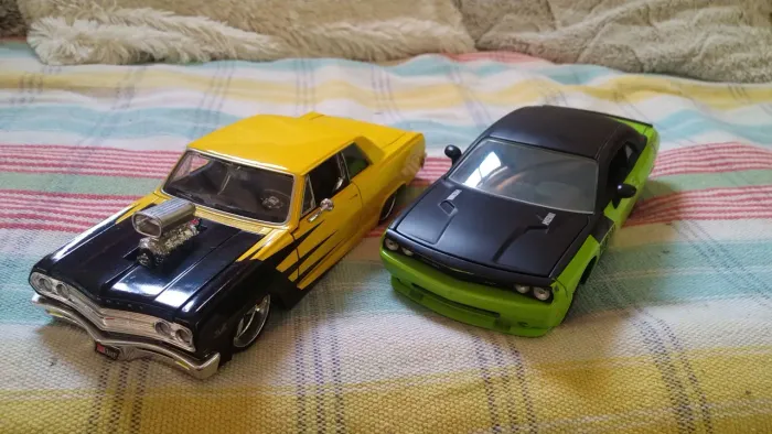 Miniaturas 1:24 Jada, Maisto e Welly