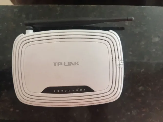 Roteador sem fio da marca TP-Link