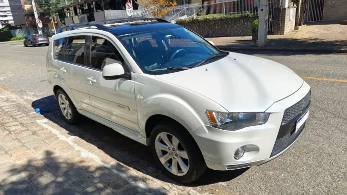Mitsubishi Outlander 3.0/ GT 3.0 V6 Aut. 2013