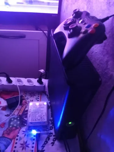 Xbox 360 desbloqueado, 10 jogos no Hd Dois controles