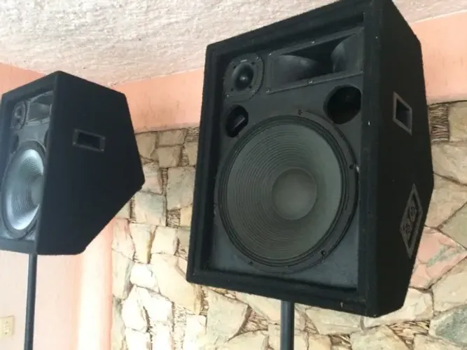 CAIXA DE SOM PASSIVA / RETORNO (3 VIAS COM DIVISOR NENIS) 370W RMS/ 1200W PMPO (BANDA-DJ)