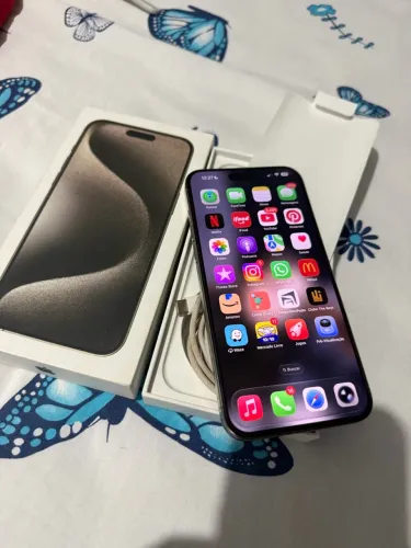 Vendo iPhone 15 pro Max desert 256 gigas 