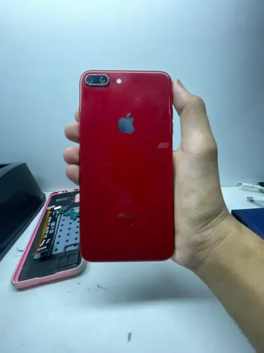 iPhone 8 Plus