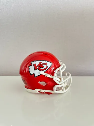 Capacete NFL decorativo 15x13cm CHIEFS