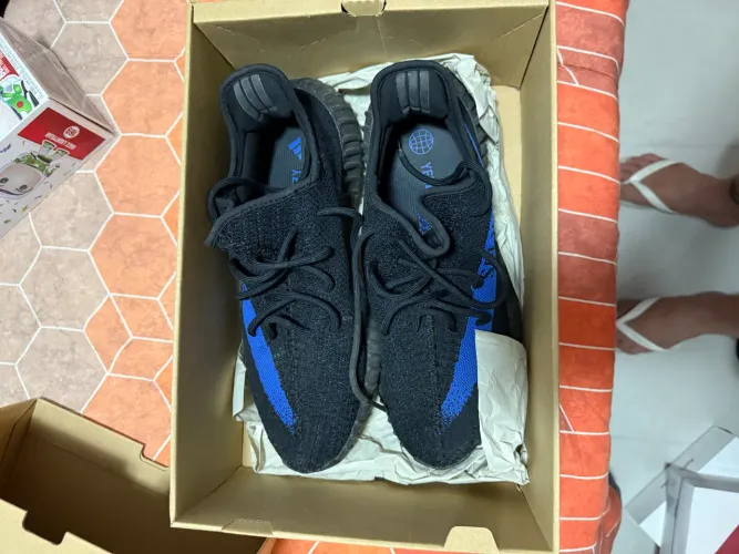 Adidas Original Yeezy Boost Dazzingl Blue 43
