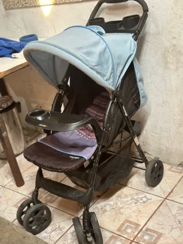 carrinho de bebê