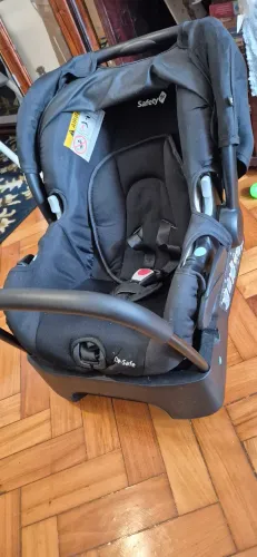 Bebê Conforto Safety 1st One-Safe com base veicular (0-13kg) barato e em excelente estado