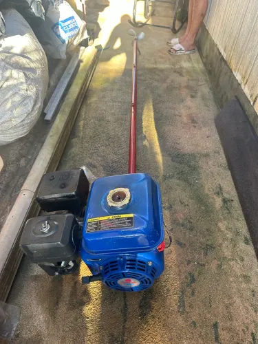 Vendo motor rabeta 6,5 Yamaho ou troco em bom box