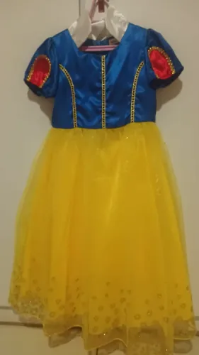 Fantasias Da Branca de Neve.