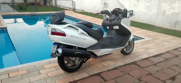 Moto sem detalhes!!