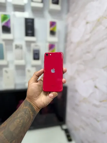 IPHONE SE 64GB<br>R$ 450,00
