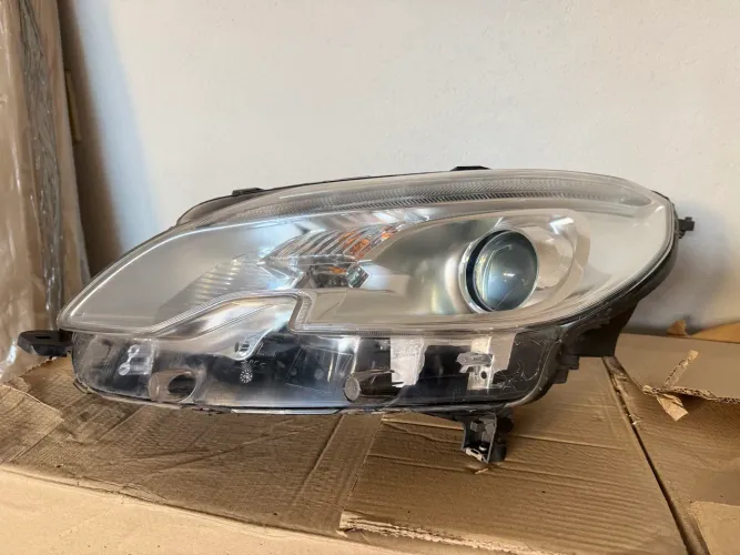 FAROL DIANTEIRO ESQUERDO PEUGEOT 2008 ANO 2019 ORIGINAL USADO