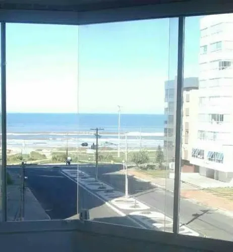 Capão Alug. Apto. 3 dormitórios com Suítes uma quadra do mar e com vista para Mar