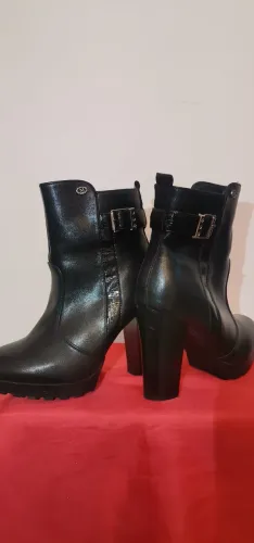 Botas Mooncity 34 Canos Médios