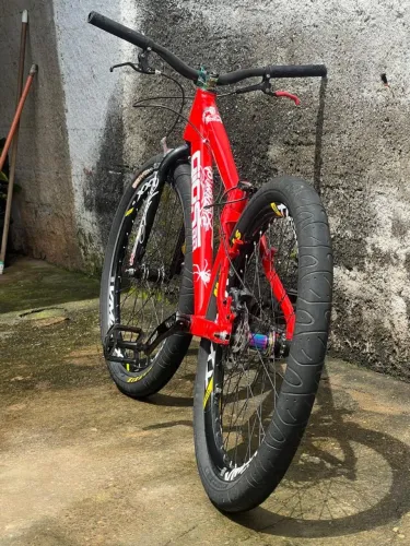 Bike gios vermelha