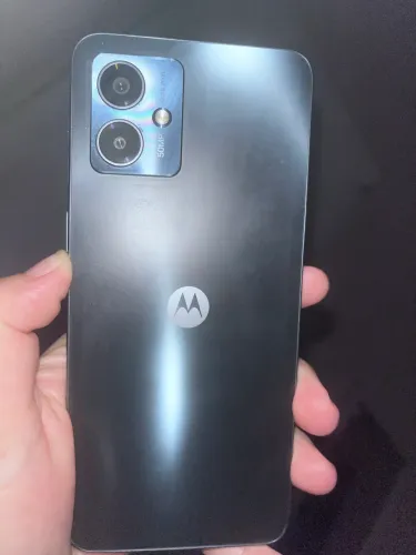 Celular Motorola G14, 128 Gigas preto, em excelente estado!