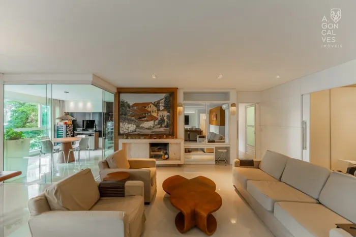 Apartamento no Majestic, 03 Suítes, 04 Vagas, Espaço Gourmet com Vista para o Bosque, Camp