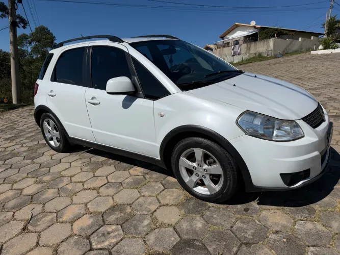 Suzuki SX4 2.0 16V 145cv 4WD 5P Aut. 2010