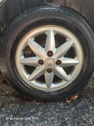 RODAS CLIO SEDAN 2004 PERFEITAS 4 E 4 PNEUS HYFLY NOVOS
