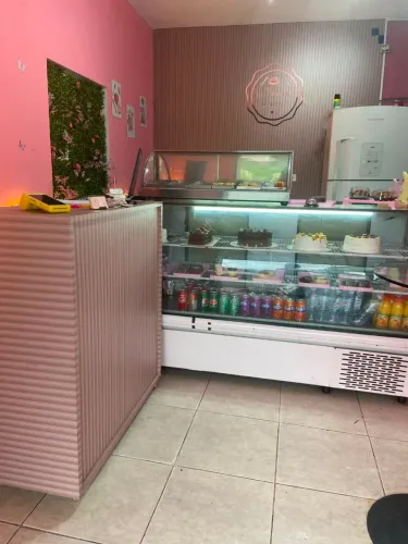 expositora refrigerada para doces