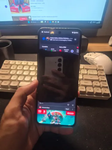 Motorola Razr 40 Ultra (para retirada de peças)