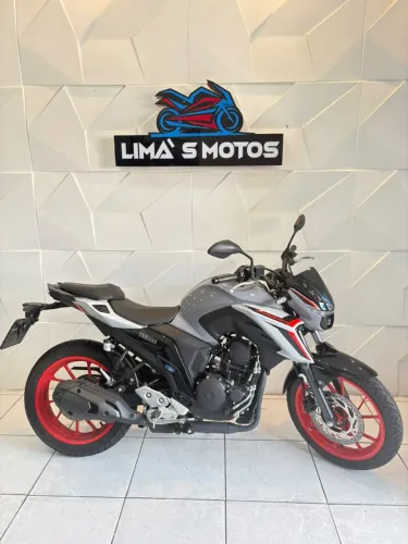 VENDO OU TROCO YAMAHA FAZER 250 2026 ( LIMAS MOTOS)