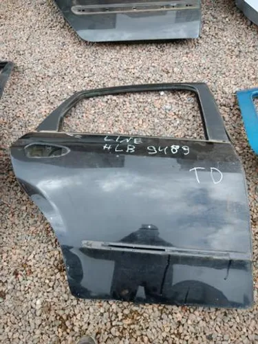Porta traseira direita Fiat Linea