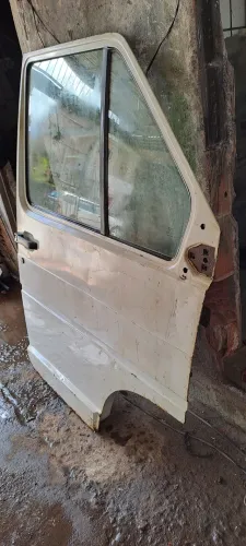 Porta Sprinter 312  1997/ 2001 direita